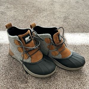 Sorel Out ‘N About Boots